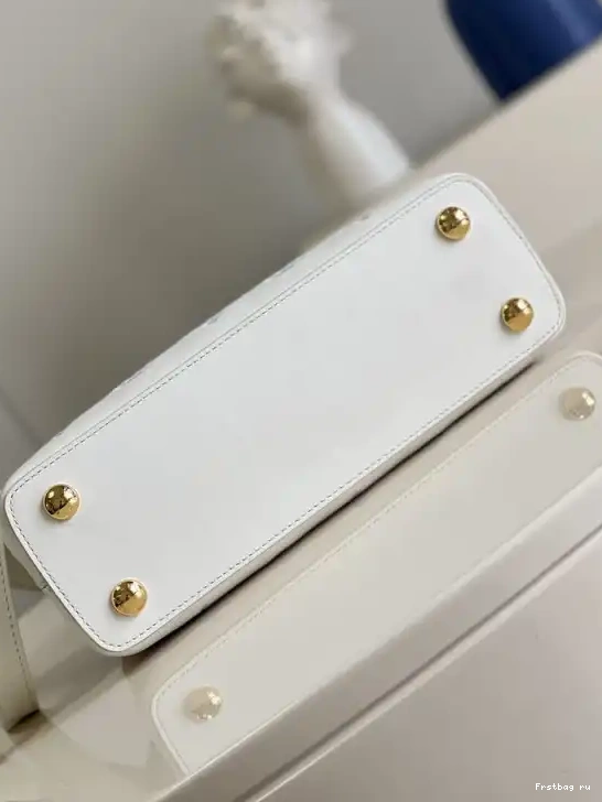 Frstbag ru BB CAPUCINES LOUIS VUITTON 0612